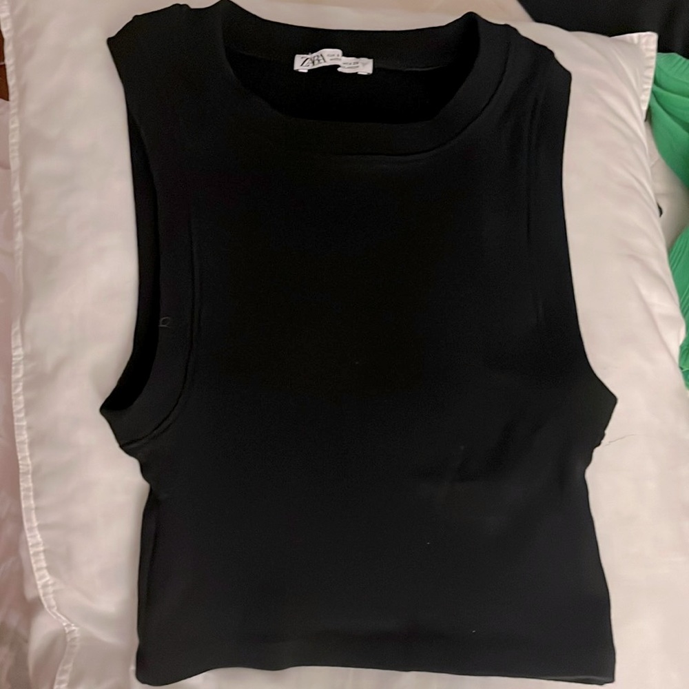 Black Zara top